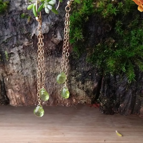 24k Gold Peridot Earrings - Picture 4 of 6